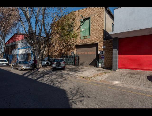 370M² WAREHOUSE FOR SALE IN JEPPESTOWN